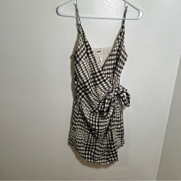 Free People Nodia Gingham Check Wrap Mini Dress Black White 0 - Picture 3 of 12